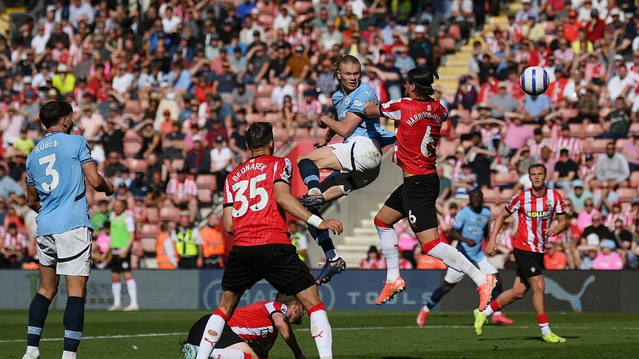 <div class="paragraphs"><p>Manchester City's Erling Haaland in action with Southampton's Taylor Harwood-Bellis.</p></div>