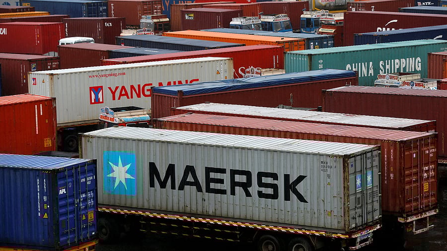 <div class="paragraphs"><p>Trucks carrying containers wait to enter the Jawaharlal Nehru Port Trust (JNPT) on the outskirts of Mumbai, India.</p></div>