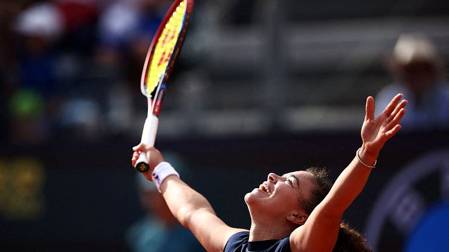 <div class="paragraphs"><p> Italy's Jasmine Paolini celebrates after winning her semi final match against Peyton Stearns of the US</p></div>