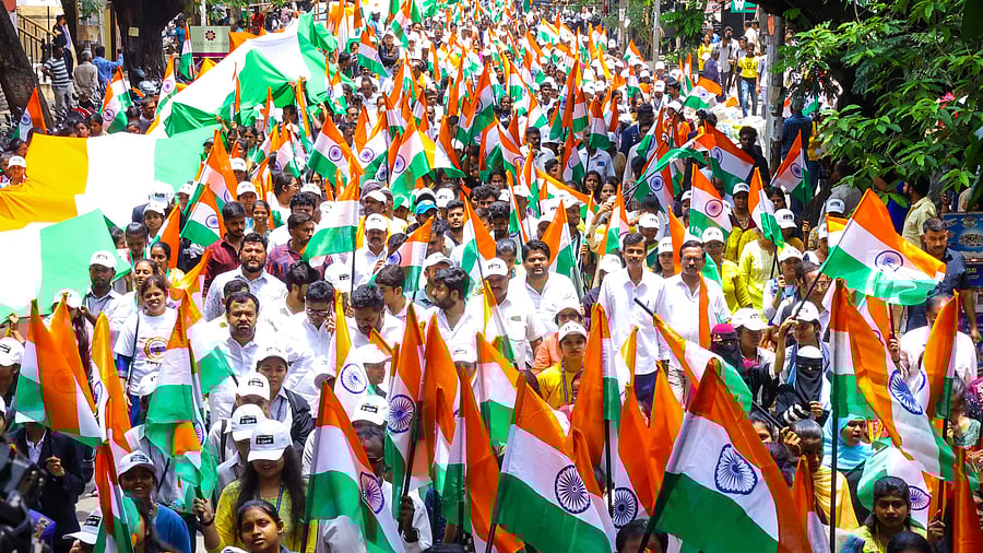 Hundreds of people joined the Tiranga Yatra following the successful Operation Sindoor against Pakistan, in Bengaluru on Thursday. DH Photo