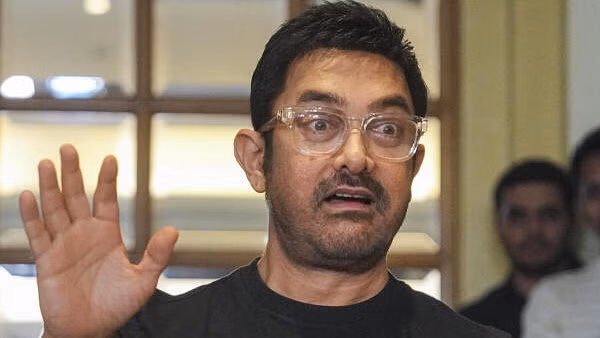 <div class="paragraphs"><p>Aamir Khan.</p></div>