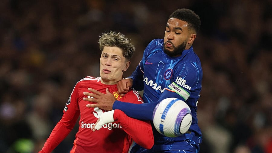 <div class="paragraphs"><p>Chelsea v Manchester United</p></div>