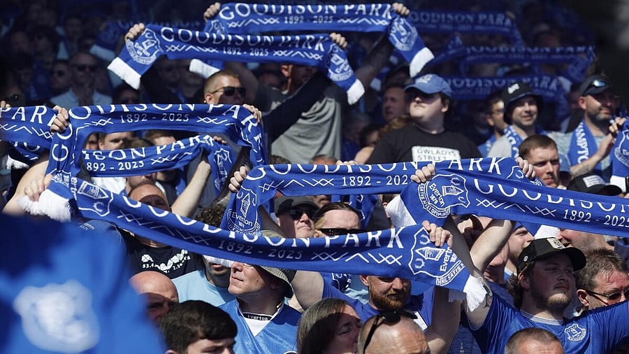 <div class="paragraphs"><p>Everton fans react in the stands during a commemorative ceremony after the last match for the men's team at Goodison Park.</p></div>