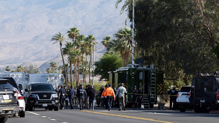 <div class="paragraphs"><p>Investigators gather after a bomb exploded near a reproductive health facility in Palm Springs, California, US. May 17, 2025.</p></div>