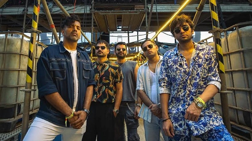 <div class="paragraphs"><p>Yellow Diary.</p></div>