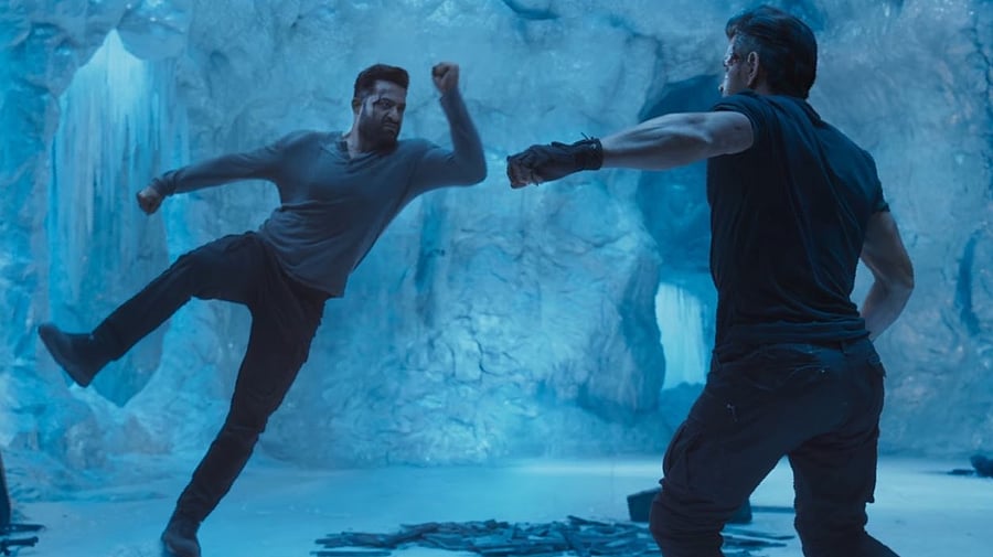 <div class="paragraphs"><p>Jr NTR and Hrithik Roshan in <em>War 2</em>.</p></div>