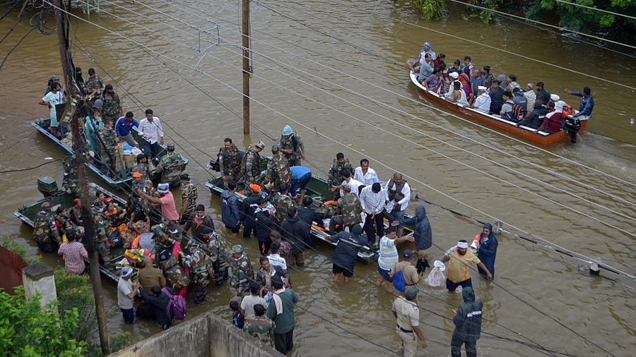 <div class="paragraphs"><p>Continuous discharge of water from Almatti dam in Karnataka brought down the water level of the Panchganga river in Kolhapur. </p></div>