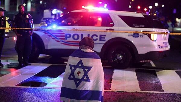 <div class="paragraphs"><p>Scenes in DC after 2 Israeli embassy staffers were killed</p></div>