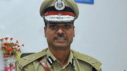 <div class="paragraphs"><p>IPS officer Alok Kumar. </p></div>