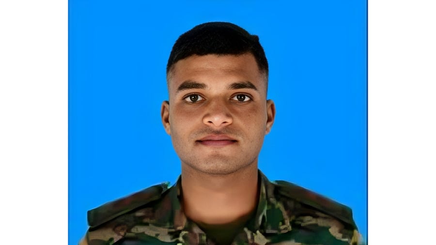 <div class="paragraphs"><p>Lieutenant Shashank Tiwari</p></div>