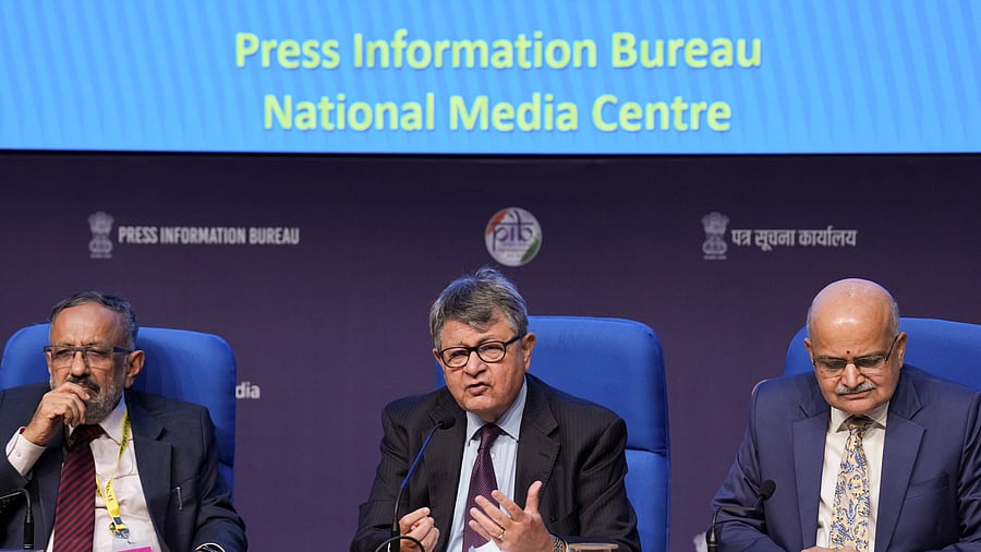 <div class="paragraphs"><p>NITI Aayog CEO BVR Subrahmanyam, Vice Chairperson Suman Bery and member Rajiv Gauba during a press briefing on NITI Council meeting, in New Delhi, Saturday, May 24, 2025.</p></div>