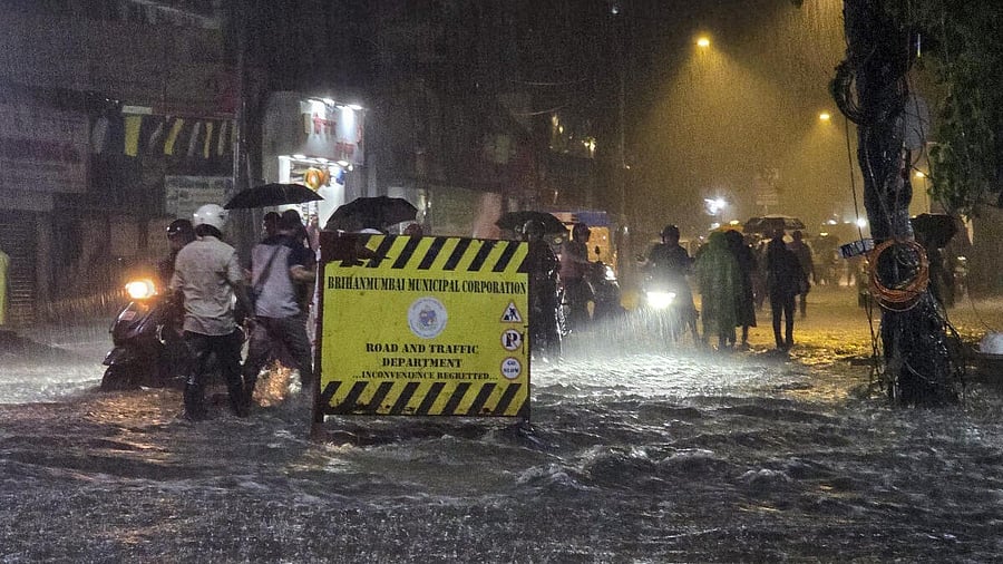 <div class="paragraphs"><p>Heavy rainfall has caused severe flooding in Pune city and Pimpri-Chinchwad.</p></div>