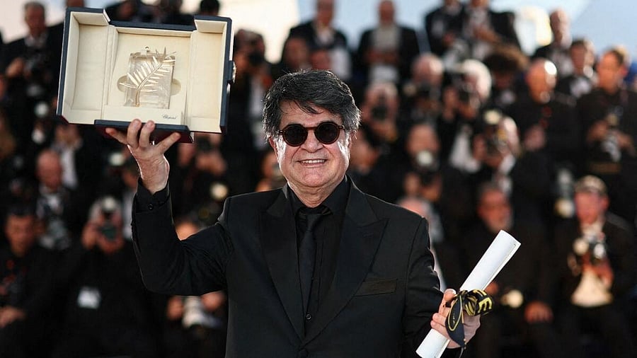 <div class="paragraphs"><p>Director Jafar Panahi</p></div>