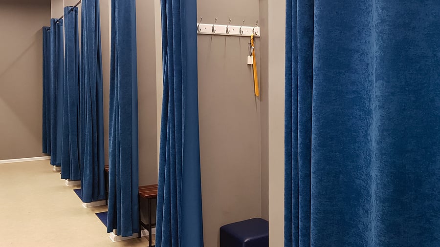 <div class="paragraphs"><p>Representative image of a changing room. </p></div>