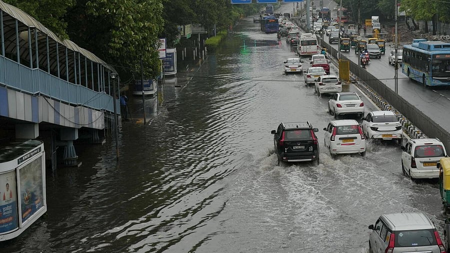 <div class="paragraphs"><p>Rains in Delhi</p></div>