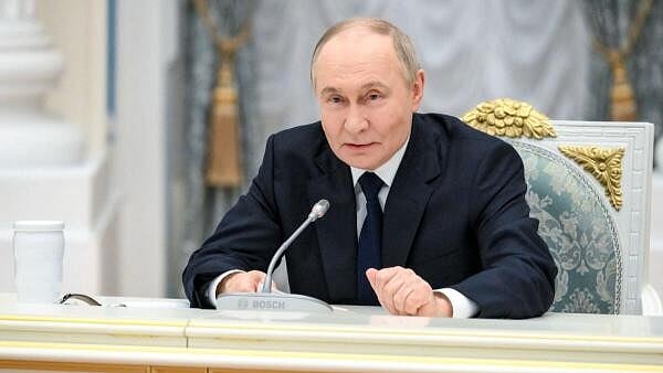 <div class="paragraphs"><p>Russian President Vladimir Putin</p></div>