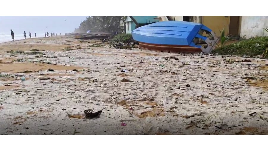 <div class="paragraphs"><p>While containers with hazardous materials were not yet spotted, plastic granules, believed to be polyethylene, in large numbers were washed ashore in various coastal areas in Thiruvananthapuram on Tuesday.</p></div>
