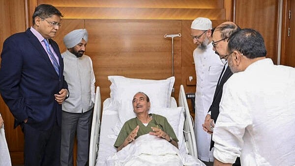 <div class="paragraphs"><p>BJP MP Baijayant Panda, who is leading a multi-party delegation, with others meets fellow member of the delegation and Chairman of Democratic Progressive Azad Party Ghulam Nabi Azad after he was admitted to a hospital following deterioration in his health.</p></div>