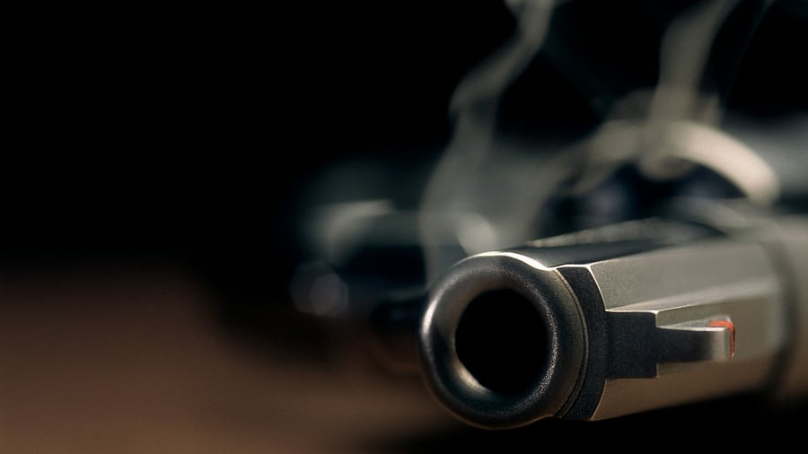 <div class="paragraphs"><p>A smoking gun. Image for representation.</p></div>