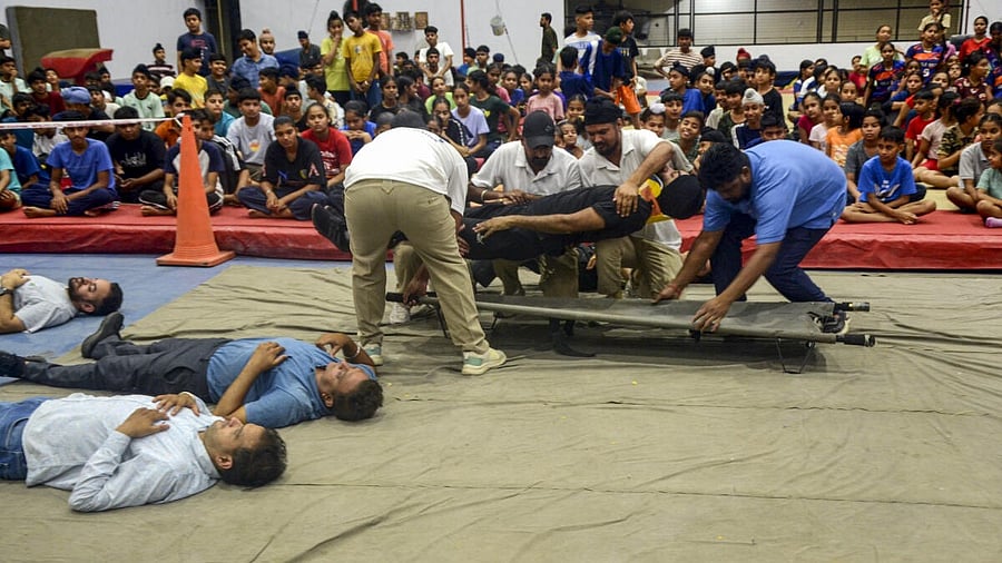 <div class="paragraphs"><p>Civil defence exercise 'Operation Shield' being conducted in Patiala, Saturday, May 31, 2025.</p></div>