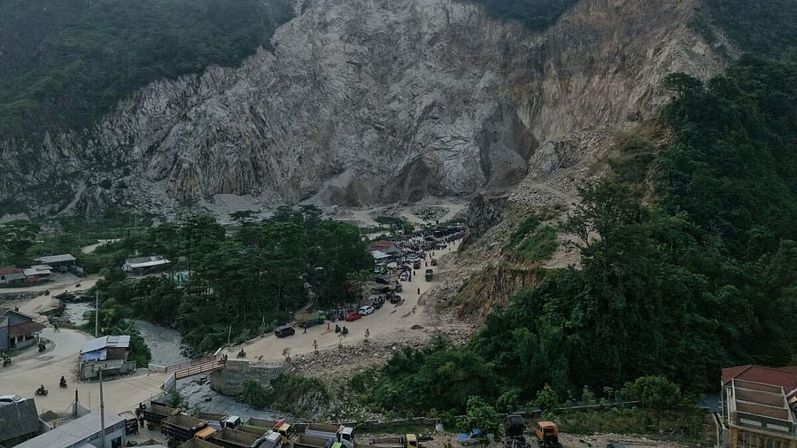 <div class="paragraphs"><p>Drone view of search and rescue operations in the aftermath of rock collapse at a quarry in Cirebon, West Java Province, Indonesia May 30, 2025 in this picture obtained from social media.</p></div>