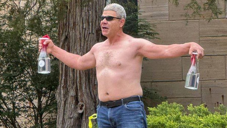 <div class="paragraphs"><p>Purported attacker as seen in social media images</p></div>