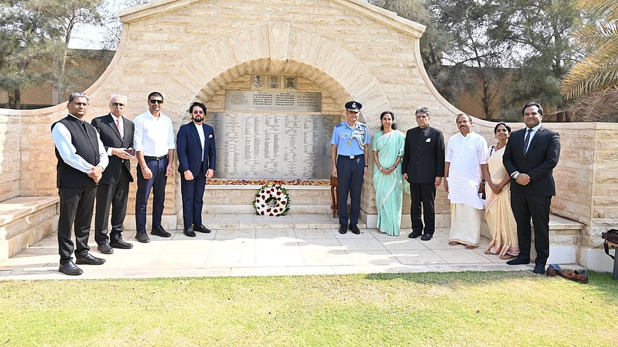 <div class="paragraphs"><p>All-party delegation in Egypt</p></div>