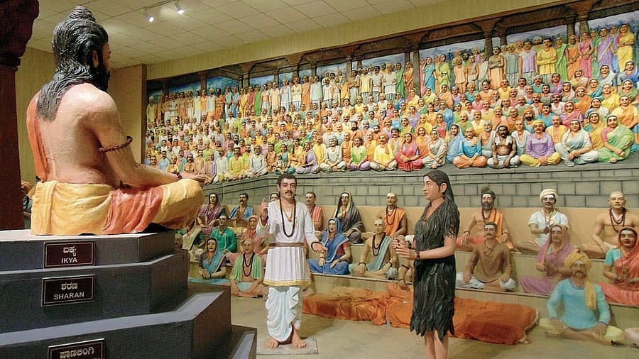 <div class="paragraphs"><p>Displays at the Basava Sharana Kala Sangrahalaya in Bagalkot.</p></div>