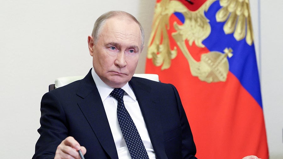 <div class="paragraphs"><p>Russian President Vladimir Putin chairs a meeting with members of the government via video link at the Novo-Ogaryovo state residence outside Moscow, Russia June 4, 2025. </p></div>