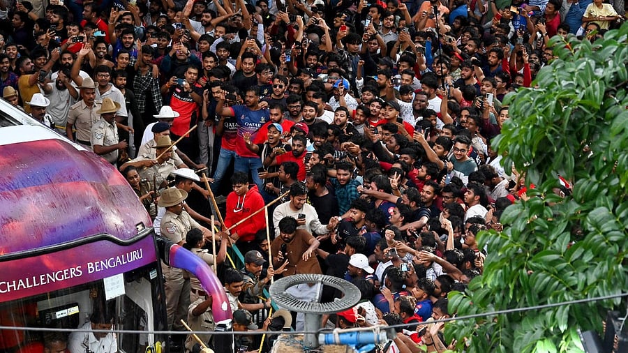 <div class="paragraphs"><p>Large number of people had thronged Chinnaswamy Stadium on June 4.</p></div>