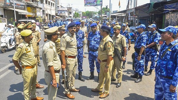 <div class="paragraphs"><p> Police and security personnel.</p></div>