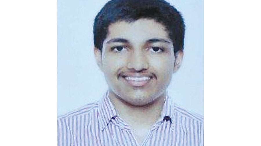 <div class="paragraphs"><p>Shishir Shetty</p></div>