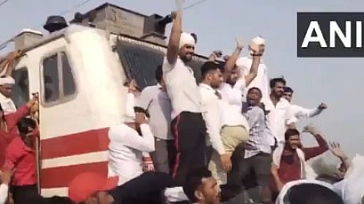 <div class="paragraphs"><p>Some members of the community were holding a protest on rail tracks and stalled a passenger train in Bharatpur district on Sunday afternoon after taking part in a Mahapanchayat to press their various demands, including on reservation.</p></div>