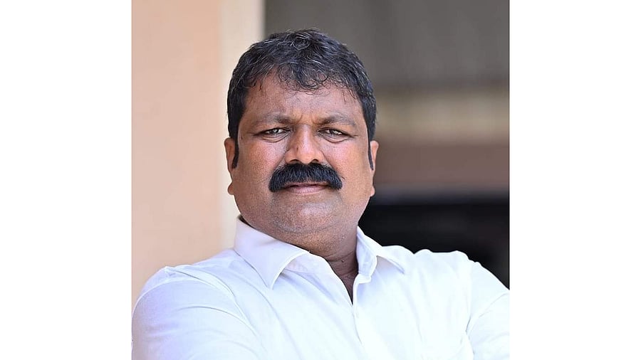 <div class="paragraphs"><p>Mankala S Vaidya </p></div>