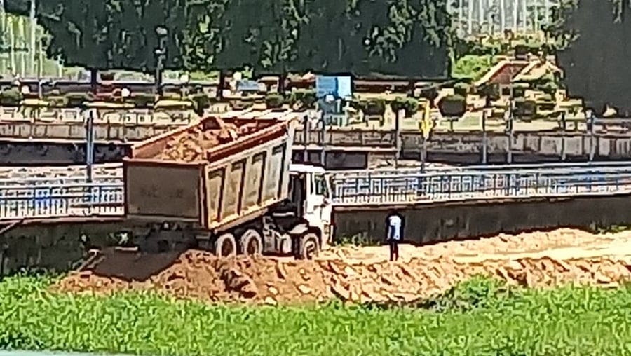 <div class="paragraphs"><p>Works have started for the proposed ‘Cauvery Aarti’ at the KRS Brindavan Gardens in Srirangapatna taluk of Mandya district. </p></div>