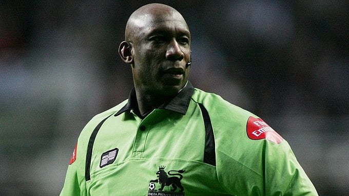 <div class="paragraphs"><p>Uriah Rennie</p></div>