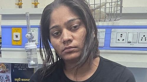 <div class="paragraphs"><p>Sonam Raghuvanshi, wife of victim</p></div>