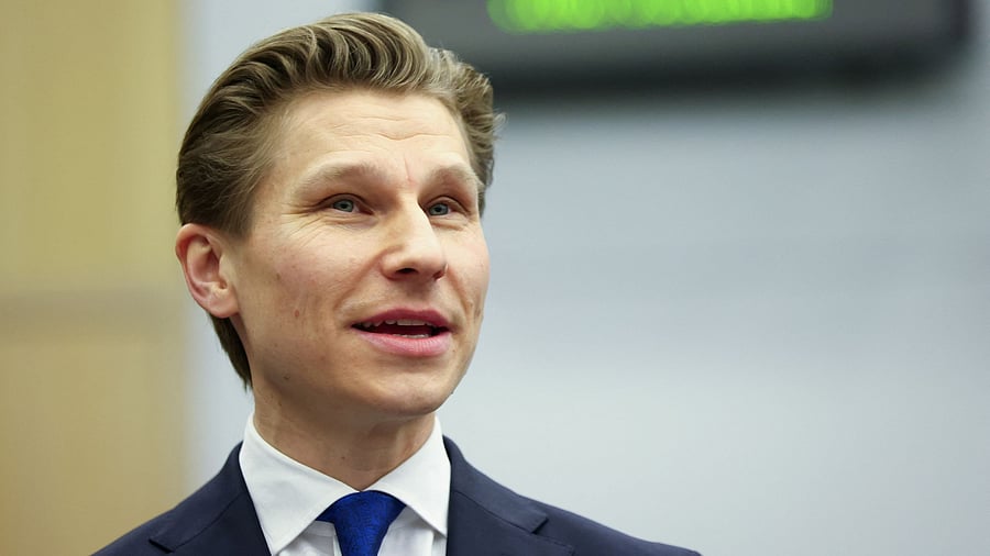 <div class="paragraphs"><p>Finnish Defence Minister Antti Hakkanen</p></div>