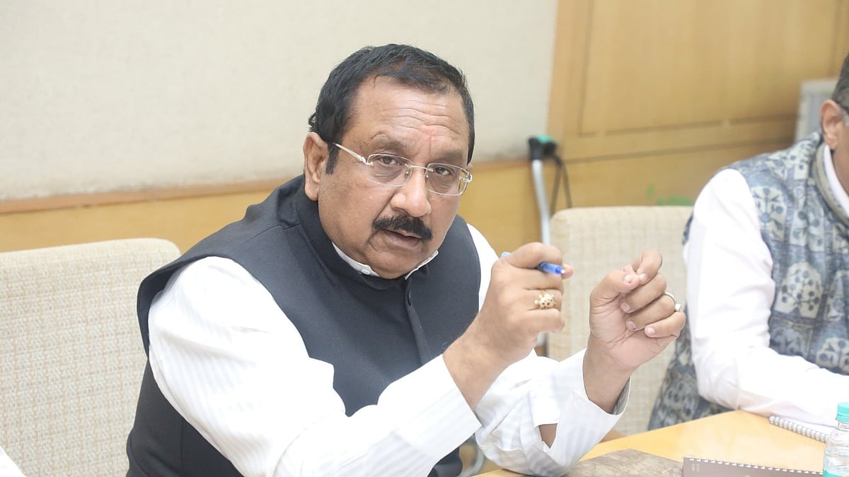 Congress Criticizes BJP Over Vijay Shah's Flag Hoisting After Court Reprimand