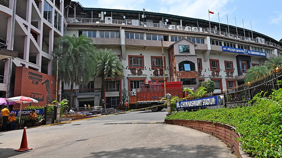 <div class="paragraphs"><p>The main entry gate of M Chinnaswamy Stadium, where the tragic stampede incident took place last week, in Bengaluru on Tuesday. </p></div>