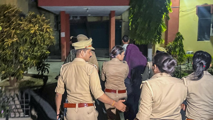 <div class="paragraphs"><p>Sonam Raghuvanshi, the Indore woman accused of plotting her husband’s murder during their honeymoon in Meghalaya, being produced at a district court, in Ghazipur, Monday, June 9, 2025.</p></div>