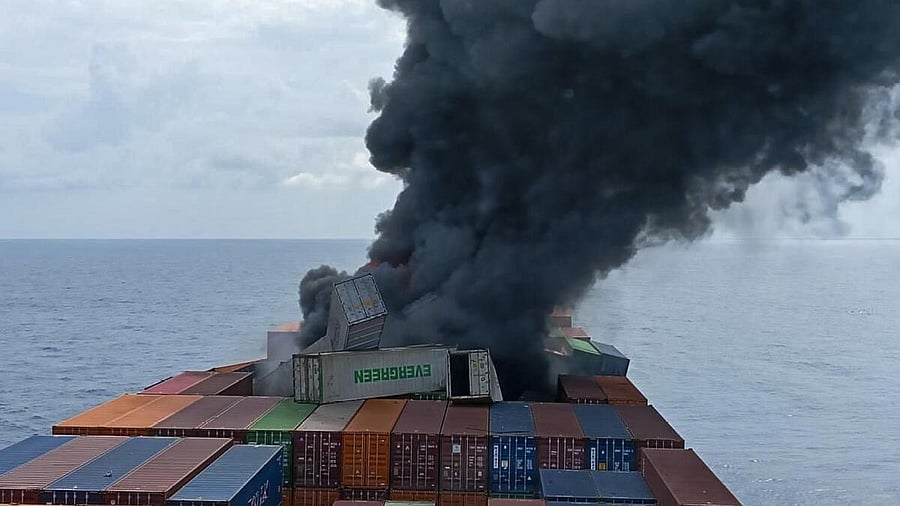 <div class="paragraphs"><p>ICG assists Singapore-flagged container vessel after blast</p></div>