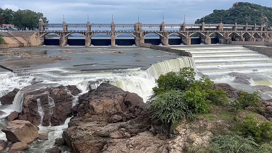 <div class="paragraphs"><p>Mettur Dam. Representational purpose</p></div>