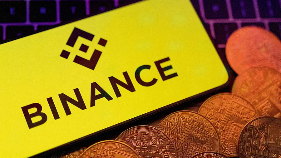 <div class="paragraphs"><p>Smartphone with displayed Binance logo</p></div>