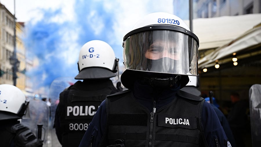 <div class="paragraphs"><p>Poland Police officers. </p></div>