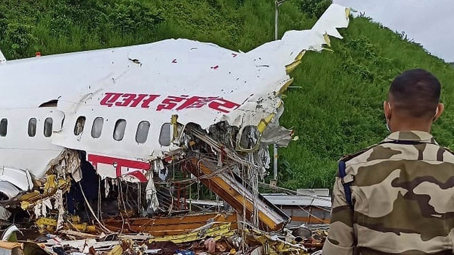 <div class="paragraphs"><p>An Air India Express flight from Dubai to Kozhikode overshot the runway while landing at Calicut International Airport, resulting in 18 fatalities, while 172 passengers survived.</p></div>