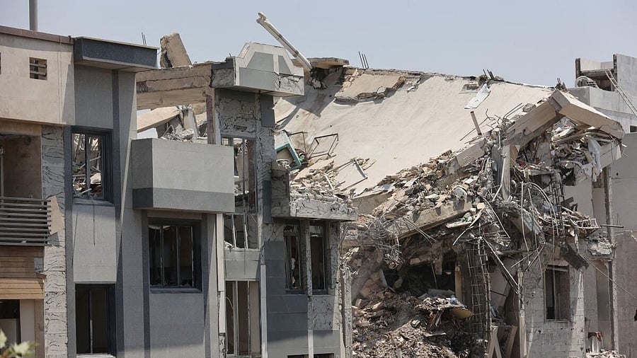 <div class="paragraphs"><p>Aftermath of Israeli strikes, in Tehran</p><p></p></div>