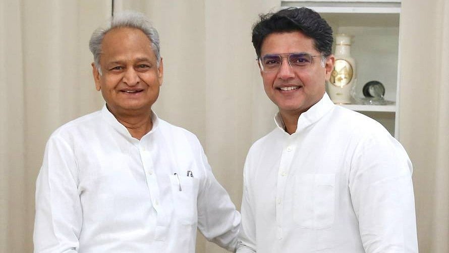 <div class="paragraphs"><p>Sachin Pilot meets Ashok Gehlot at latter’s residence in Jaipur, Rajasthan, on June 7</p></div>