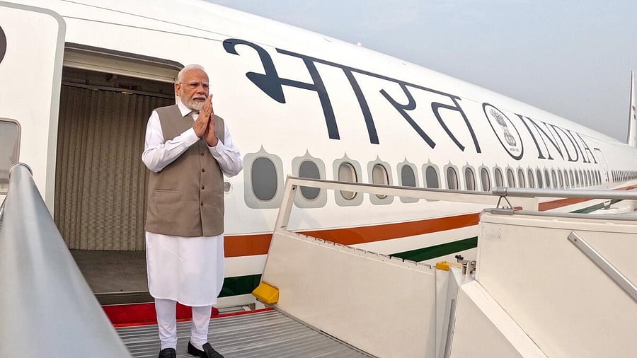 <div class="paragraphs"><p>Prime Minister Narendra Modi emplanes for his visit to Cyprus, Canada and Croatia, in New Delhi.</p></div>