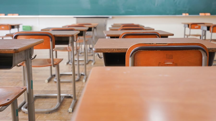 <div class="paragraphs"><p>Image showing an empty classroom. For representational purposes.</p></div>